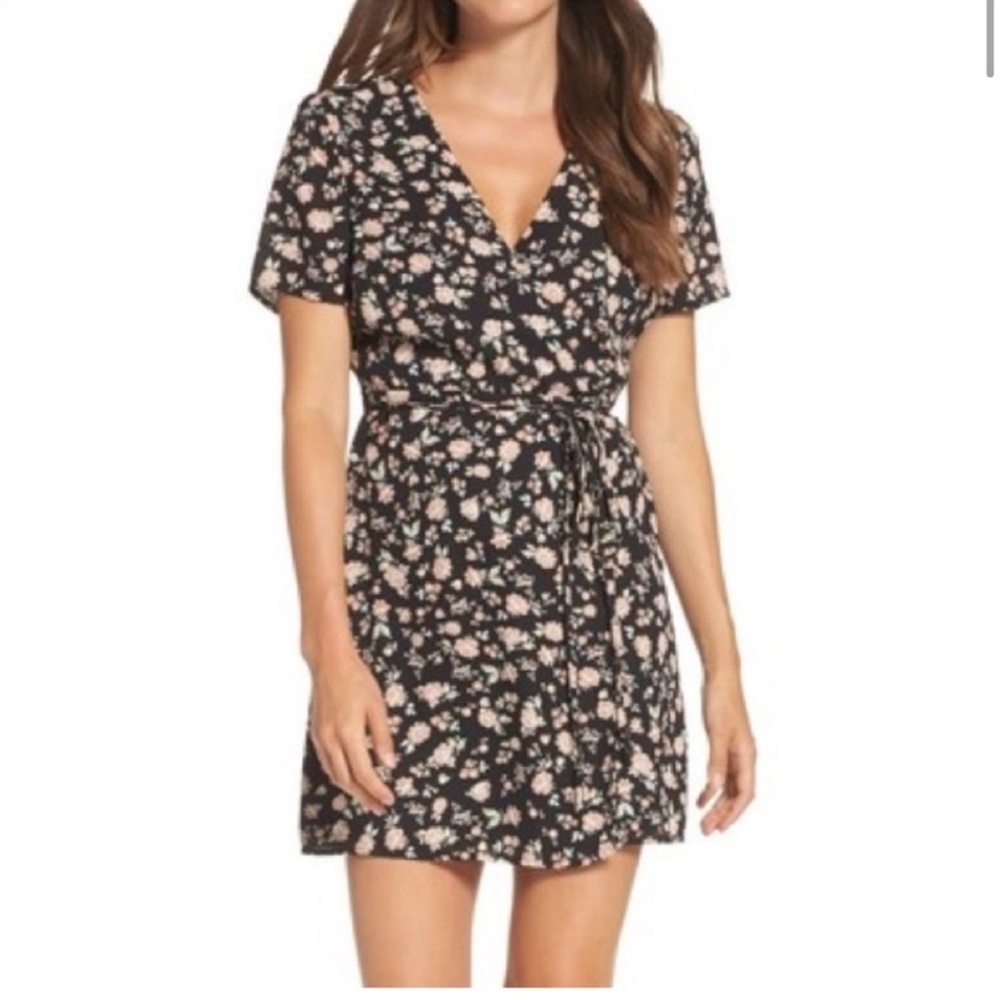 15. Bardot Black Floral Self Tie Flip Wrap Dress Size 6